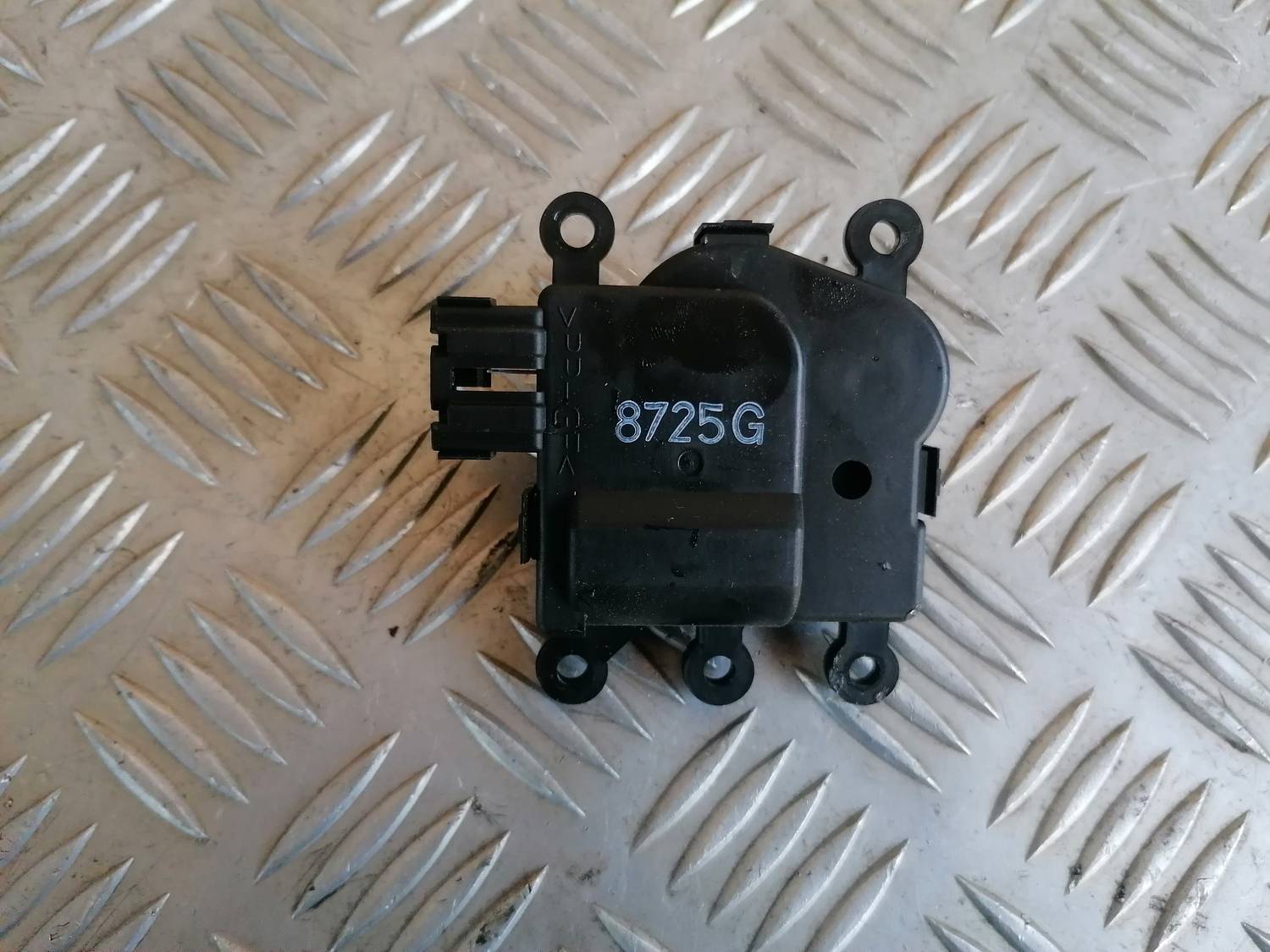 Apsildes sistēmas aktuators priekš MAZDA 6 2007 4 Apsildes sistēmas aktuators priekš MAZDA 6 2007