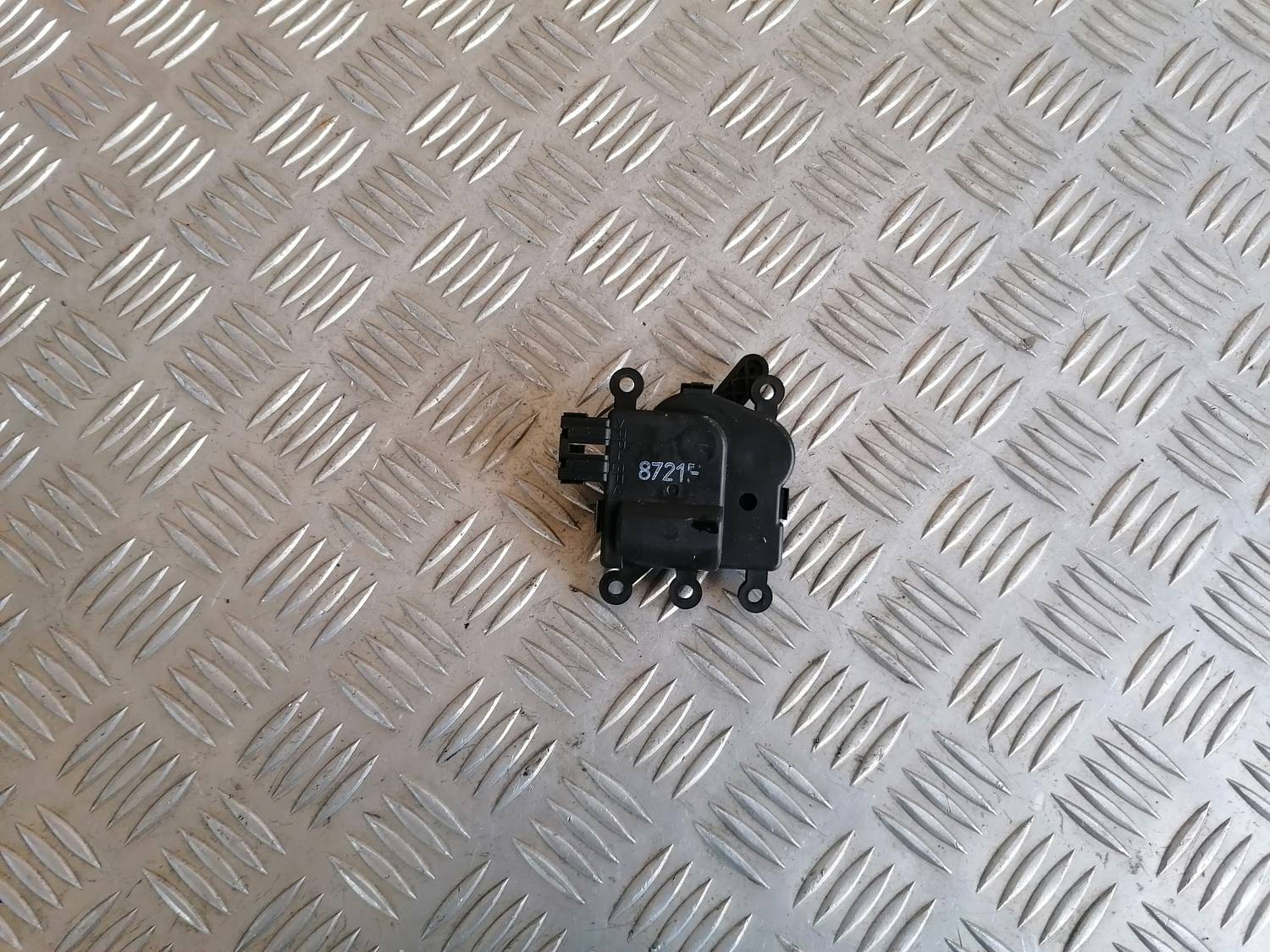 Apsildes sistēmas aktuators priekš MAZDA 6 2007