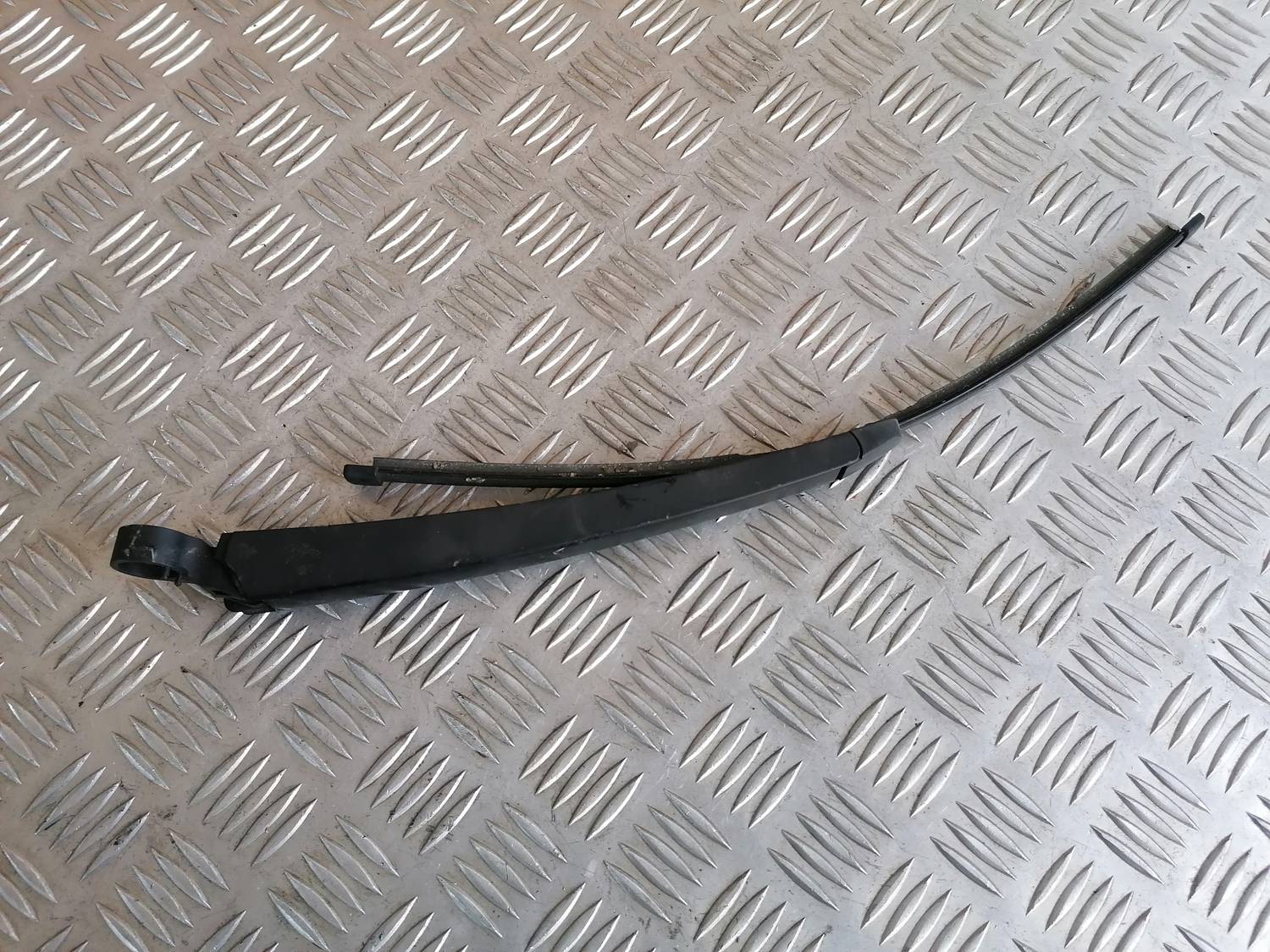 Aizmugurējā loga tīrītāja slotiņa priekš MAZDA 6 2007