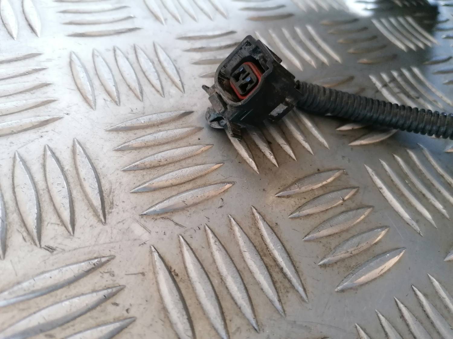 Numura zīmes apgaismojums priekš MAZDA 6 2007 4 Numura zīmes apgaismojums priekš MAZDA 6 2007