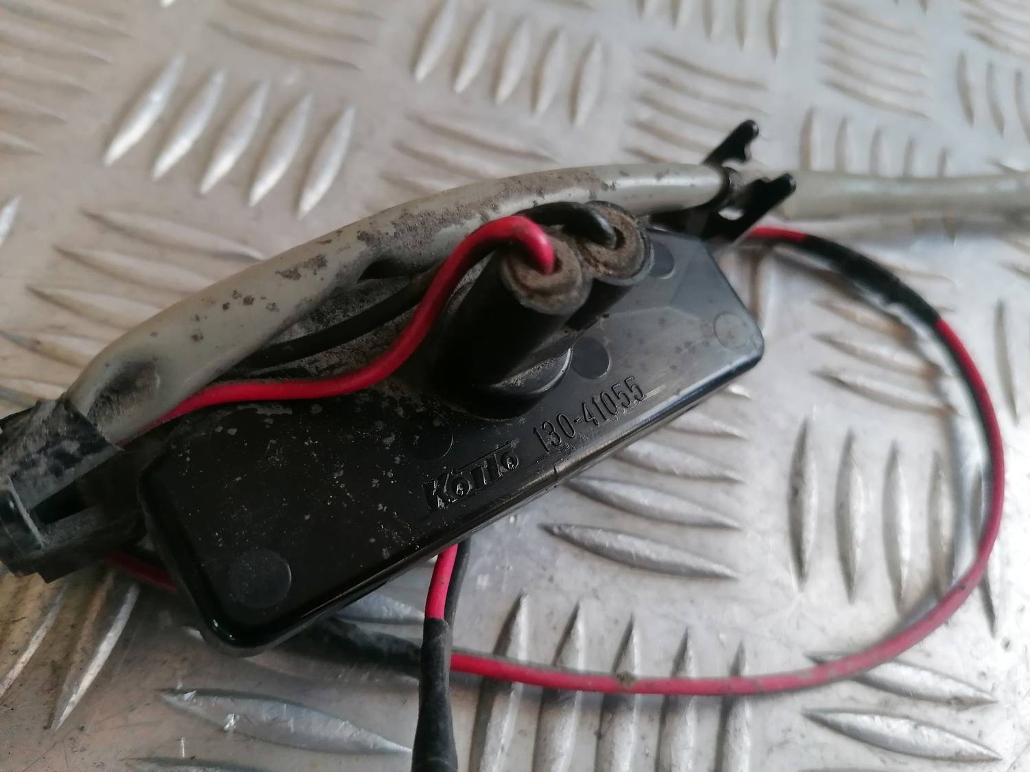 Numura zīmes apgaismojums priekš MAZDA 6 2007 5 Numura zīmes apgaismojums priekš MAZDA 6 2007