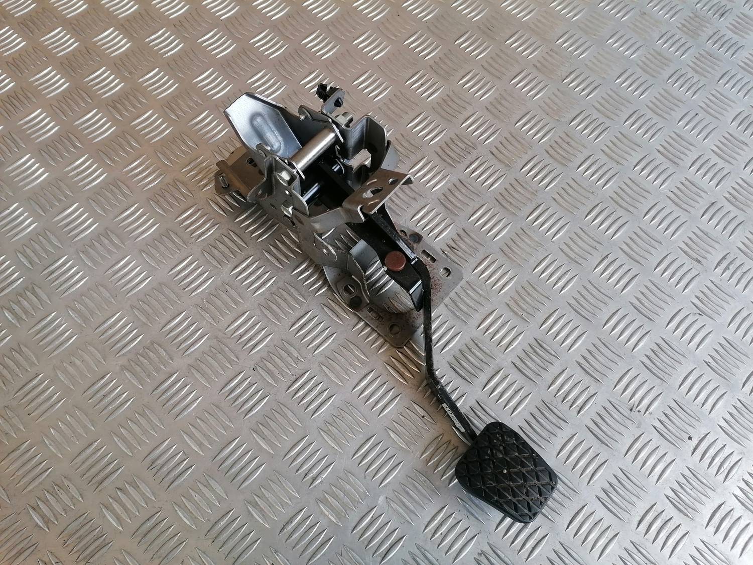 Bremžu pedālis priekš MAZDA 6 2007