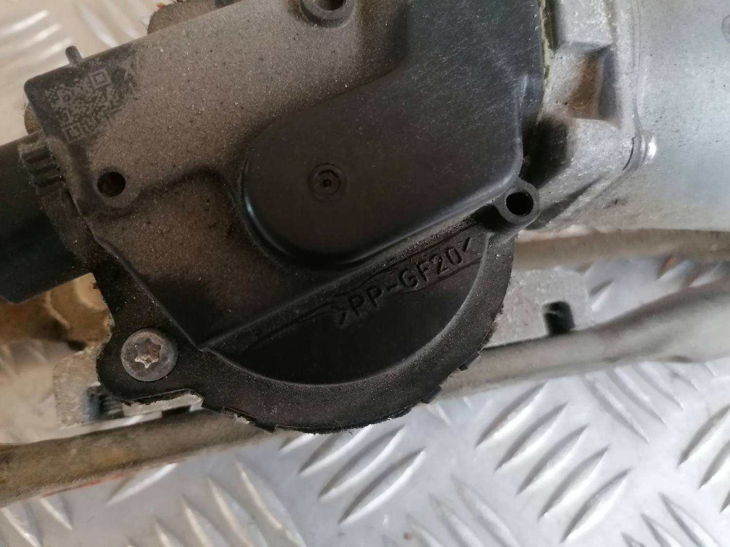 Vējstikla tīrīšanas mehānisms priekš MAZDA 6 2007 5 Vējstikla tīrīšanas mehānisms priekš MAZDA 6 2007