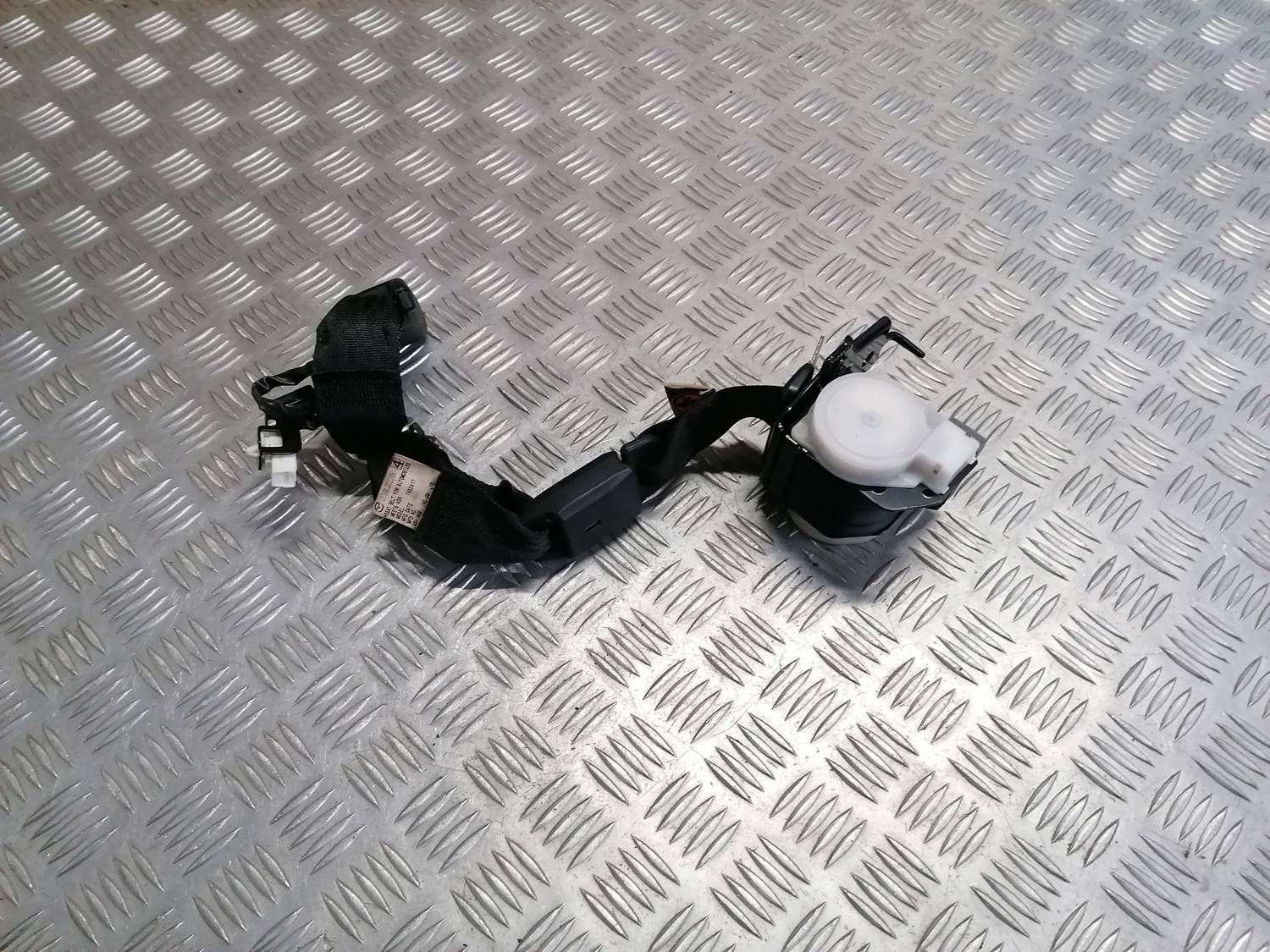 Aizmugurējā kreisa drošības josta priekš MAZDA 6 2007 1 Aizmugurējā kreisa drošības josta priekš MAZDA 6 2007