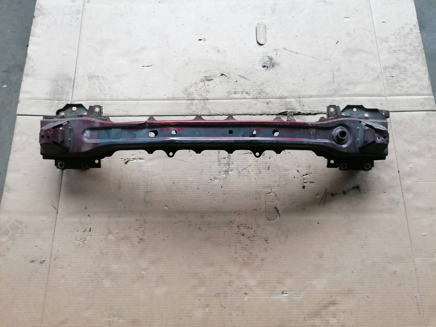 Priekšējā bufera pastiprinātājs priekš MAZDA 6 2007 1 Priekšējā bufera pastiprinātājs priekš MAZDA 6 2007