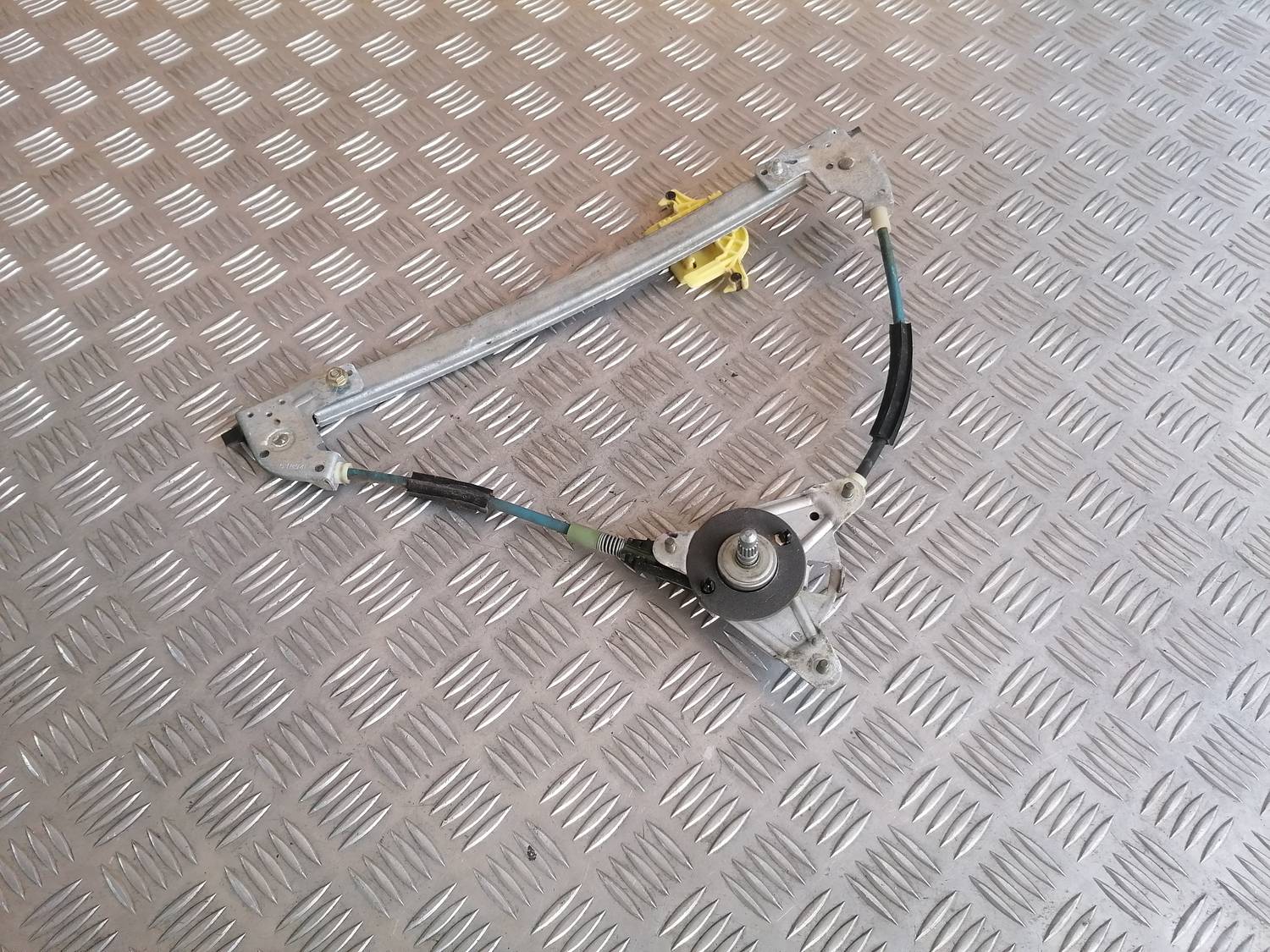 Stikla pacelšanas mehānisms aizmugurējais labais priekš XSARA PICASSO 2003