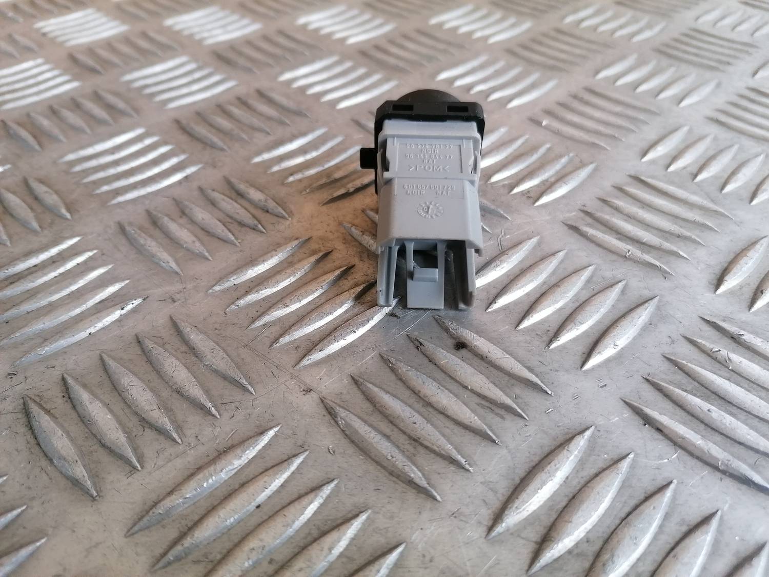 Slēdža pogas vāks priekš XSARA PICASSO 2003 3 Slēdža pogas vāks priekš XSARA PICASSO 2003