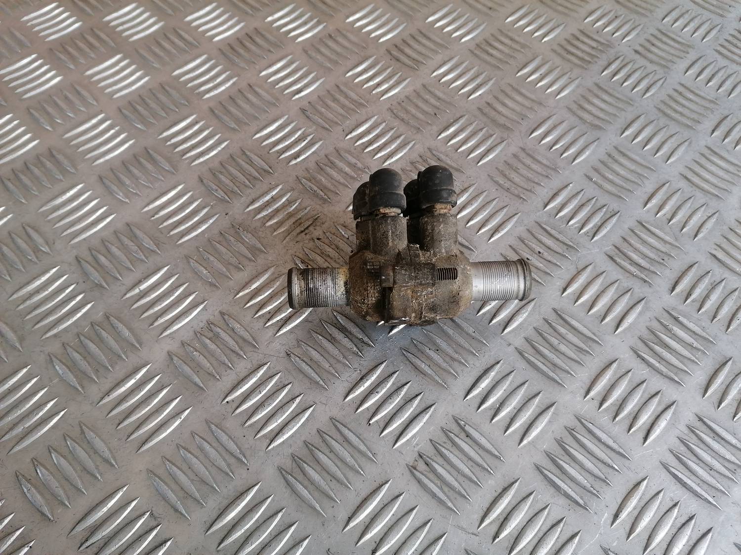 Dzesēšanas šķidruma sildīšanas bloks priekš XSARA PICASSO 2003 1 Dzesēšanas šķidruma sildīšanas bloks priekš XSARA PICASSO 2003