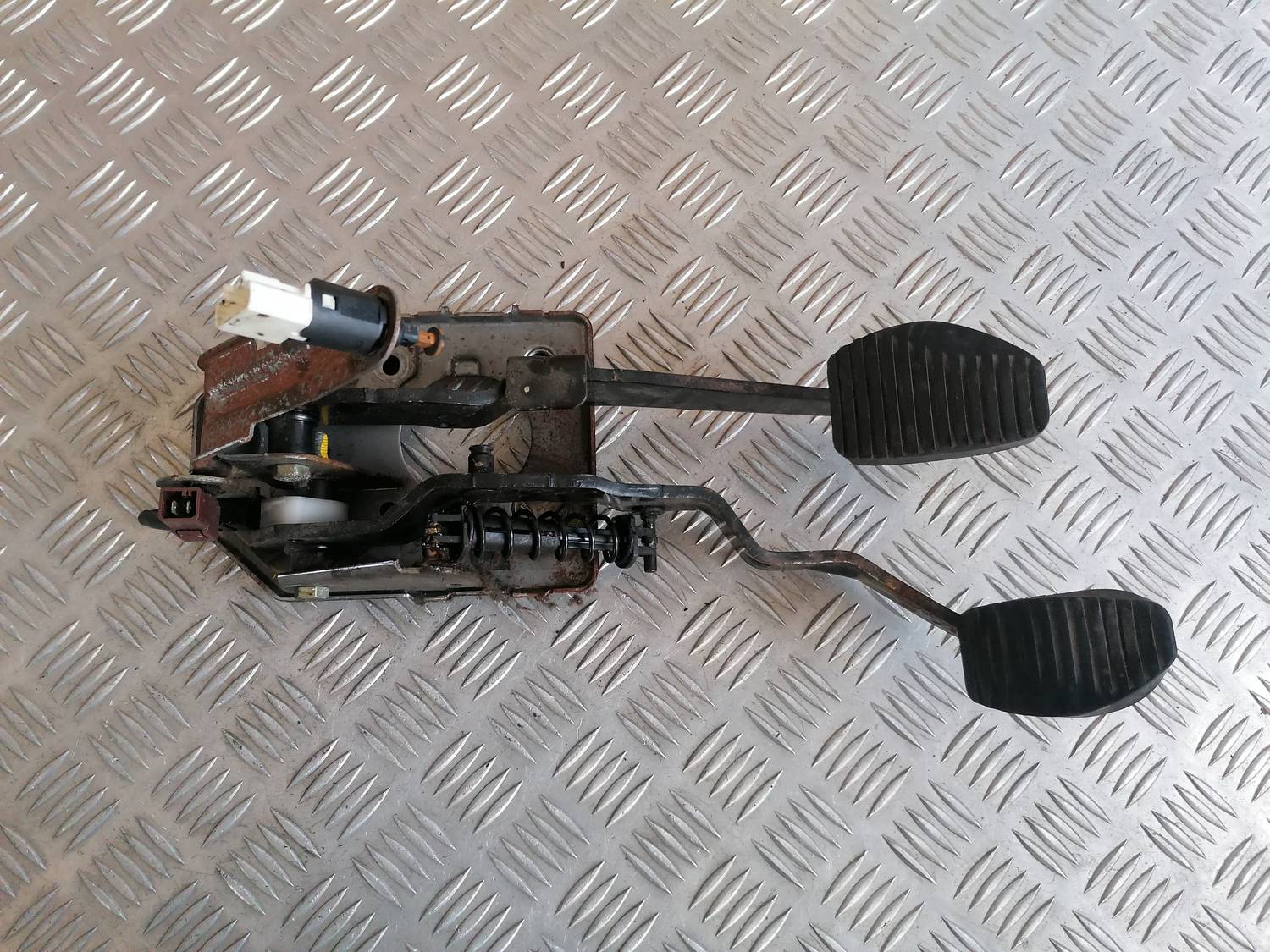 Pedāļu bloks priekš XSARA PICASSO 2003 2 Pedāļu bloks priekš XSARA PICASSO 2003