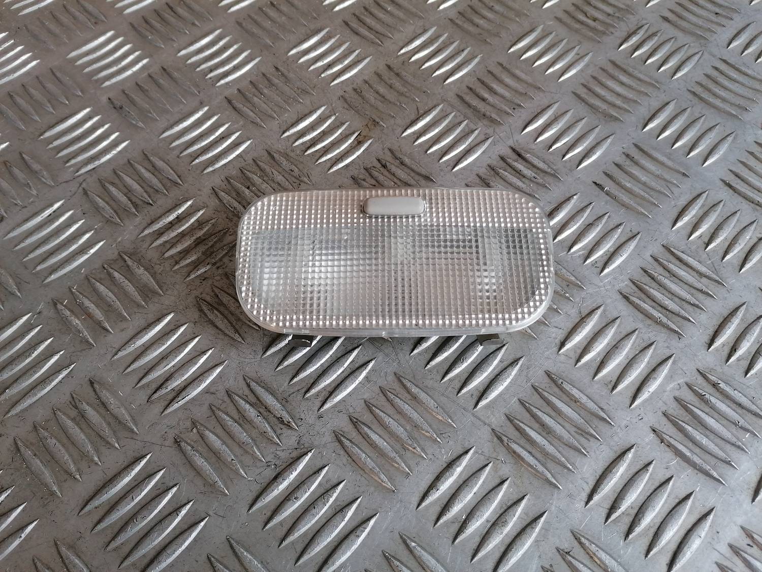 Aizmugurējo sēdvietu apgaismojums priekš XSARA PICASSO 2003