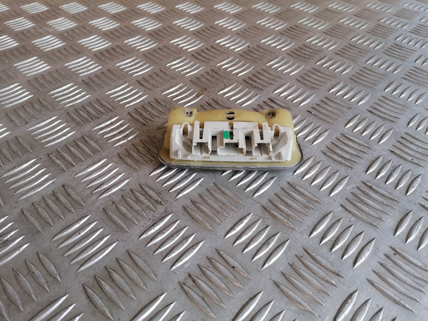 Aizmugurējo sēdvietu apgaismojums priekš XSARA PICASSO 2003