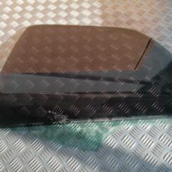 Aizmugurējo kreiso durvju stikls priekš XSARA PICASSO 2003