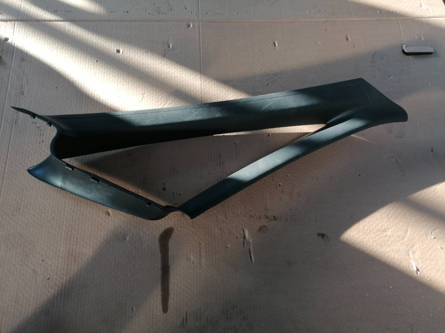 Priekšējas salona statnes apdare priekš XSARA PICASSO 2003 1 Priekšējas salona statnes apdare priekš XSARA PICASSO 2003