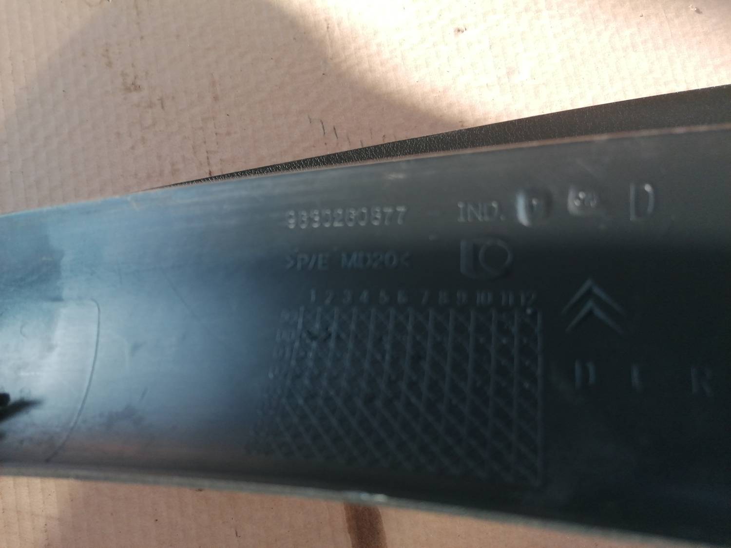 Priekšējas salona statnes apdare priekš XSARA PICASSO 2003 3 Priekšējas salona statnes apdare priekš XSARA PICASSO 2003