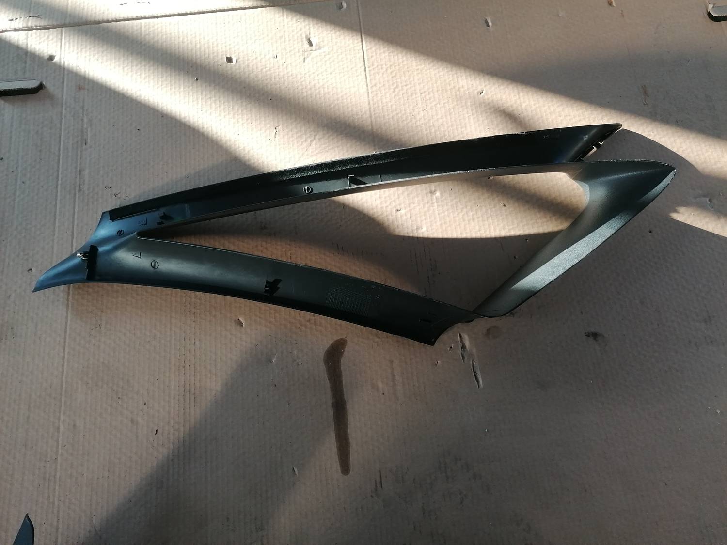 Priekšējas salona statnes apdare priekš XSARA PICASSO 2003 2 Priekšējas salona statnes apdare priekš XSARA PICASSO 2003