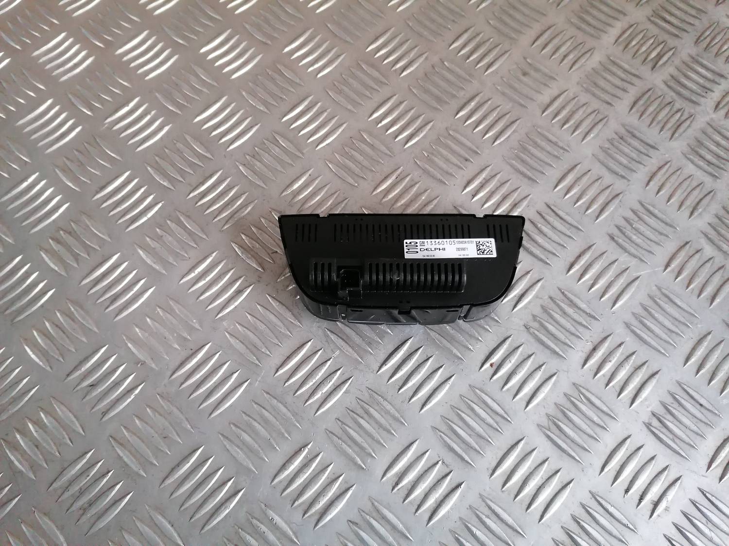 Klimata kontroles bloks priekš OPEL ASTRA J 2012 3 Klimata kontroles bloks priekš OPEL ASTRA J 2012