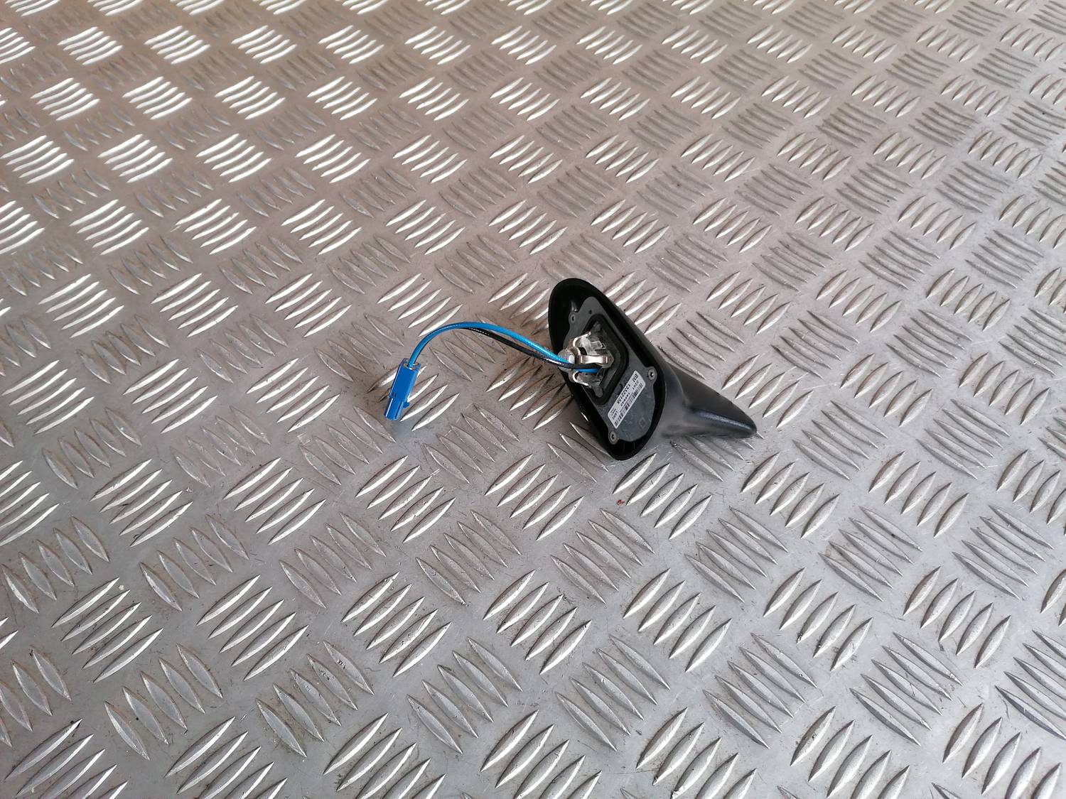 Jumta antena priekš OPEL ASTRA J 2012