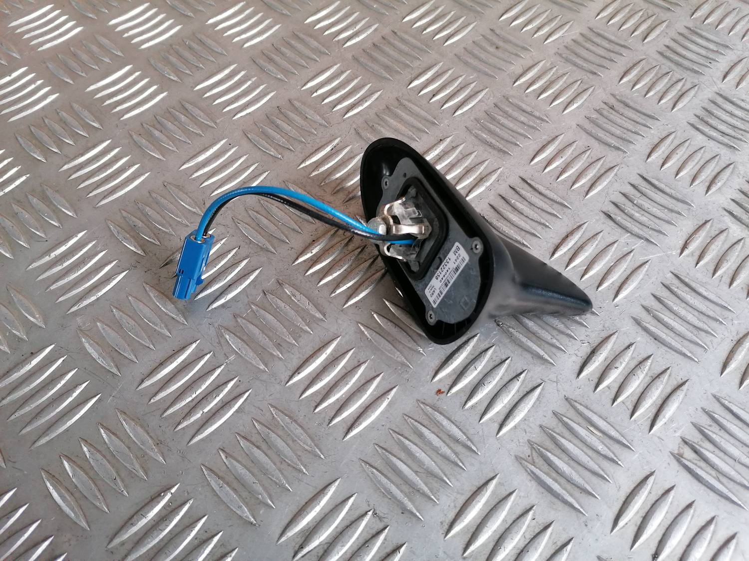 Jumta antena priekš OPEL ASTRA J 2012