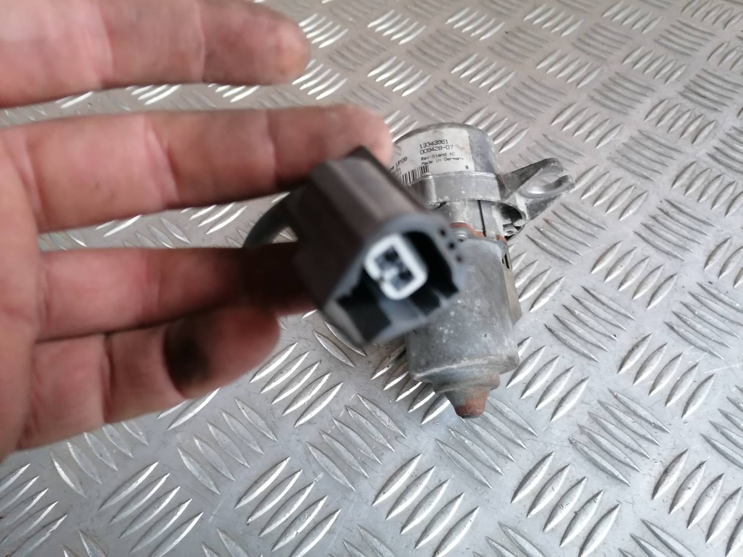 Vakuuma sūknis priekš OPEL ASTRA J 2012 5 Vakuuma sūknis priekš OPEL ASTRA J 2012