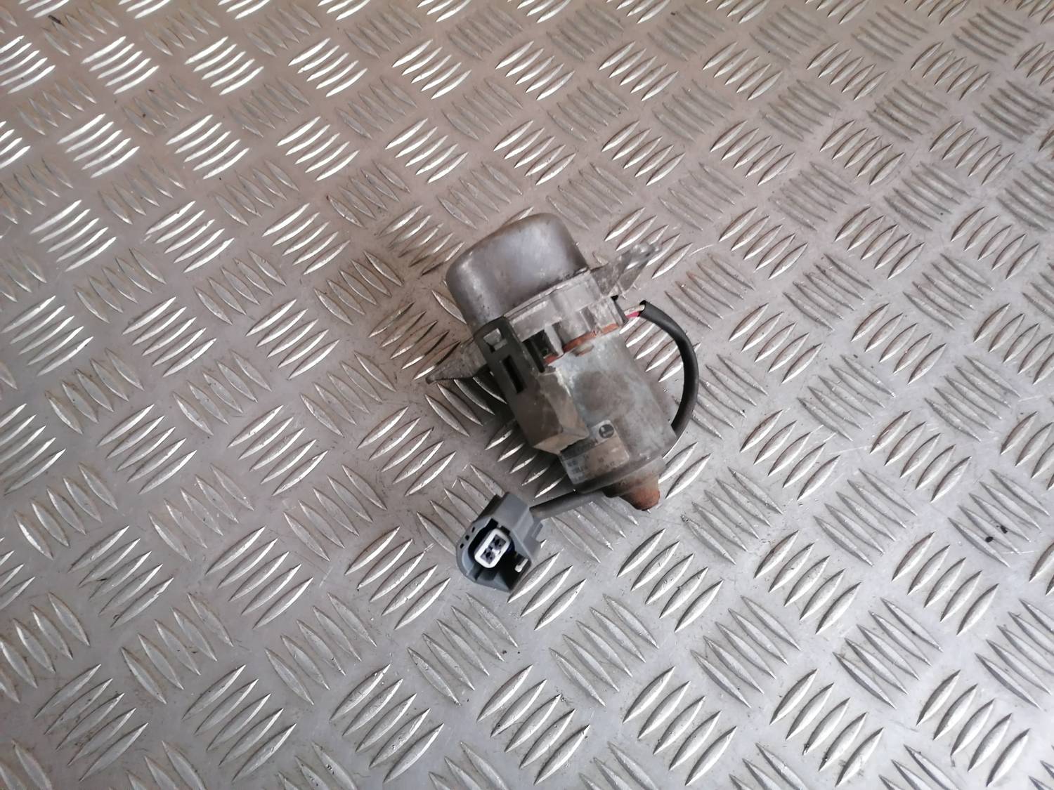 Vakuuma sūknis priekš OPEL ASTRA J 2012 3 Vakuuma sūknis priekš OPEL ASTRA J 2012