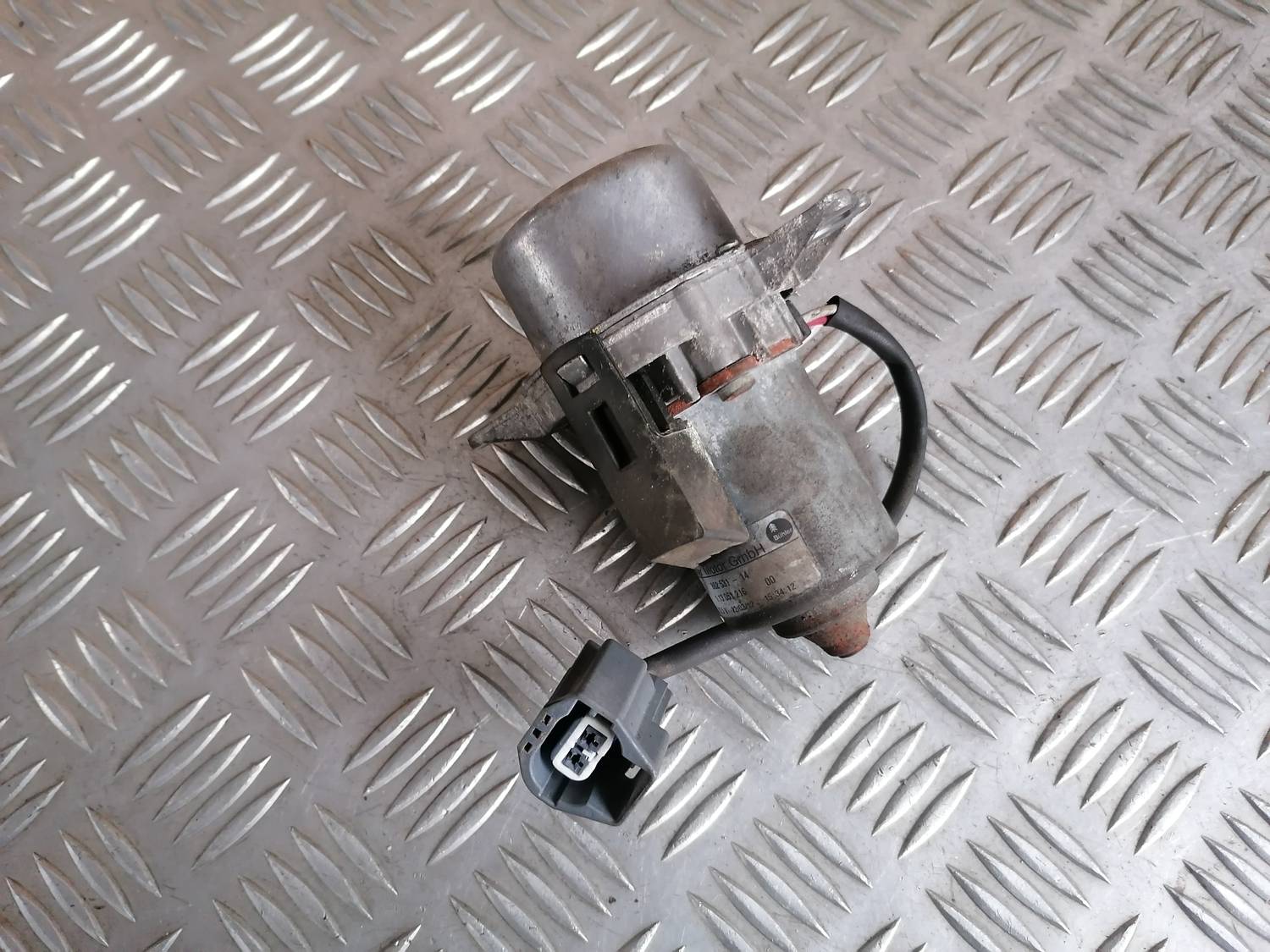 Vakuuma sūknis priekš OPEL ASTRA J 2012 4 Vakuuma sūknis priekš OPEL ASTRA J 2012