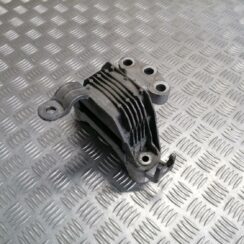 Dzinēja spilvens priekš OPEL ASTRA J 2012