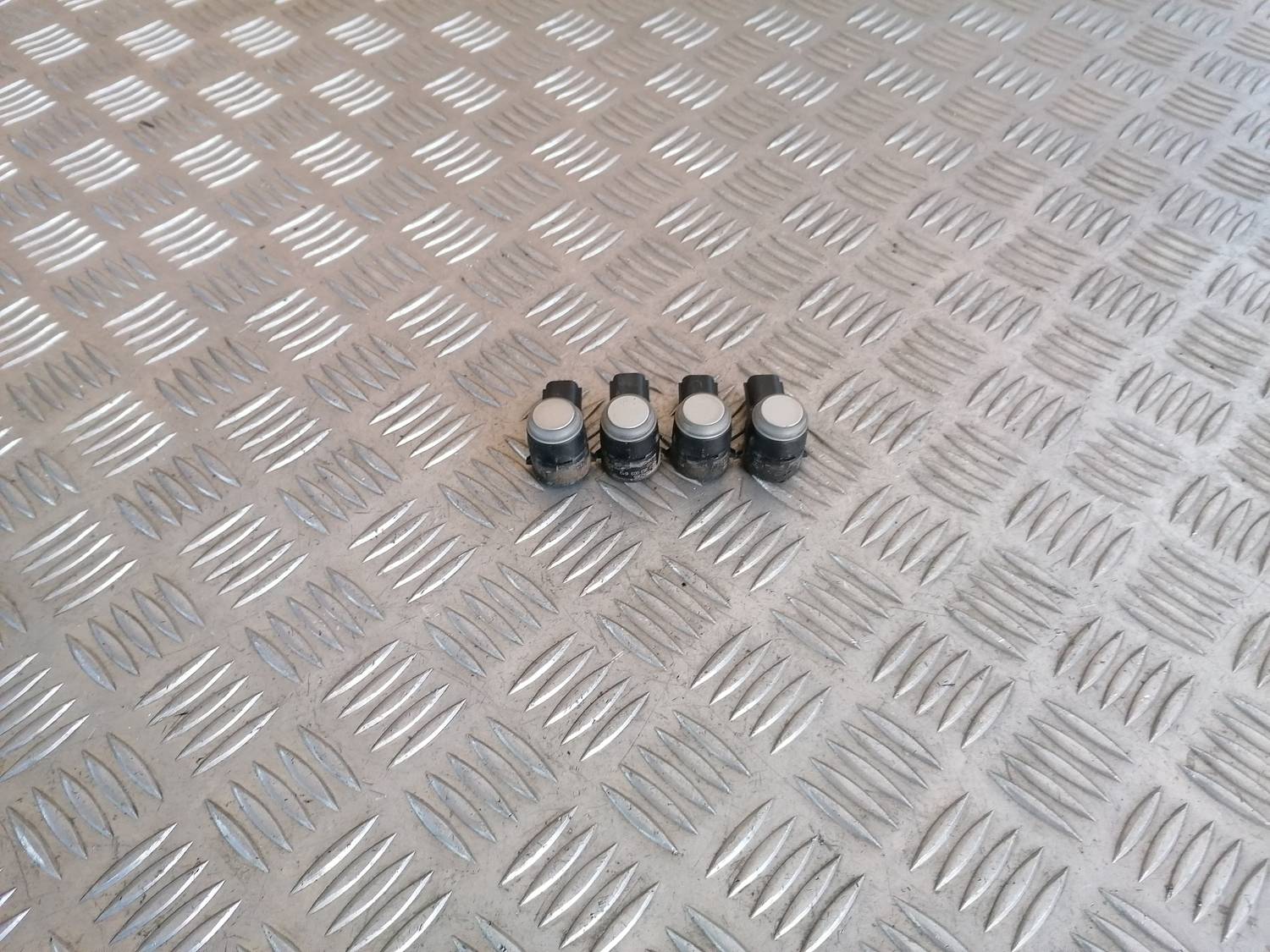 Parkošanās devējs priekš OPEL ASTRA J 2012 1 Parkošanās devējs priekš OPEL ASTRA J 2012