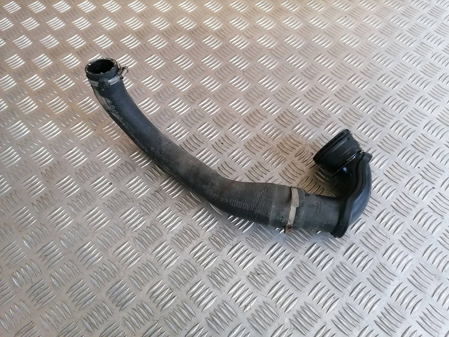 Interkulera caurule priekš OPEL ASTRA J 2012