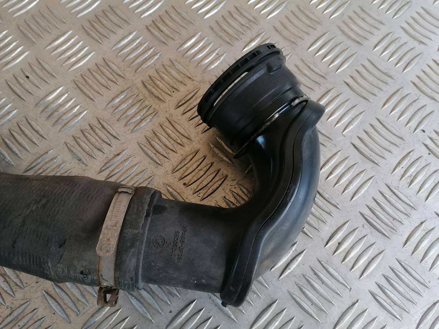 Interkulera caurule priekš OPEL ASTRA J 2012