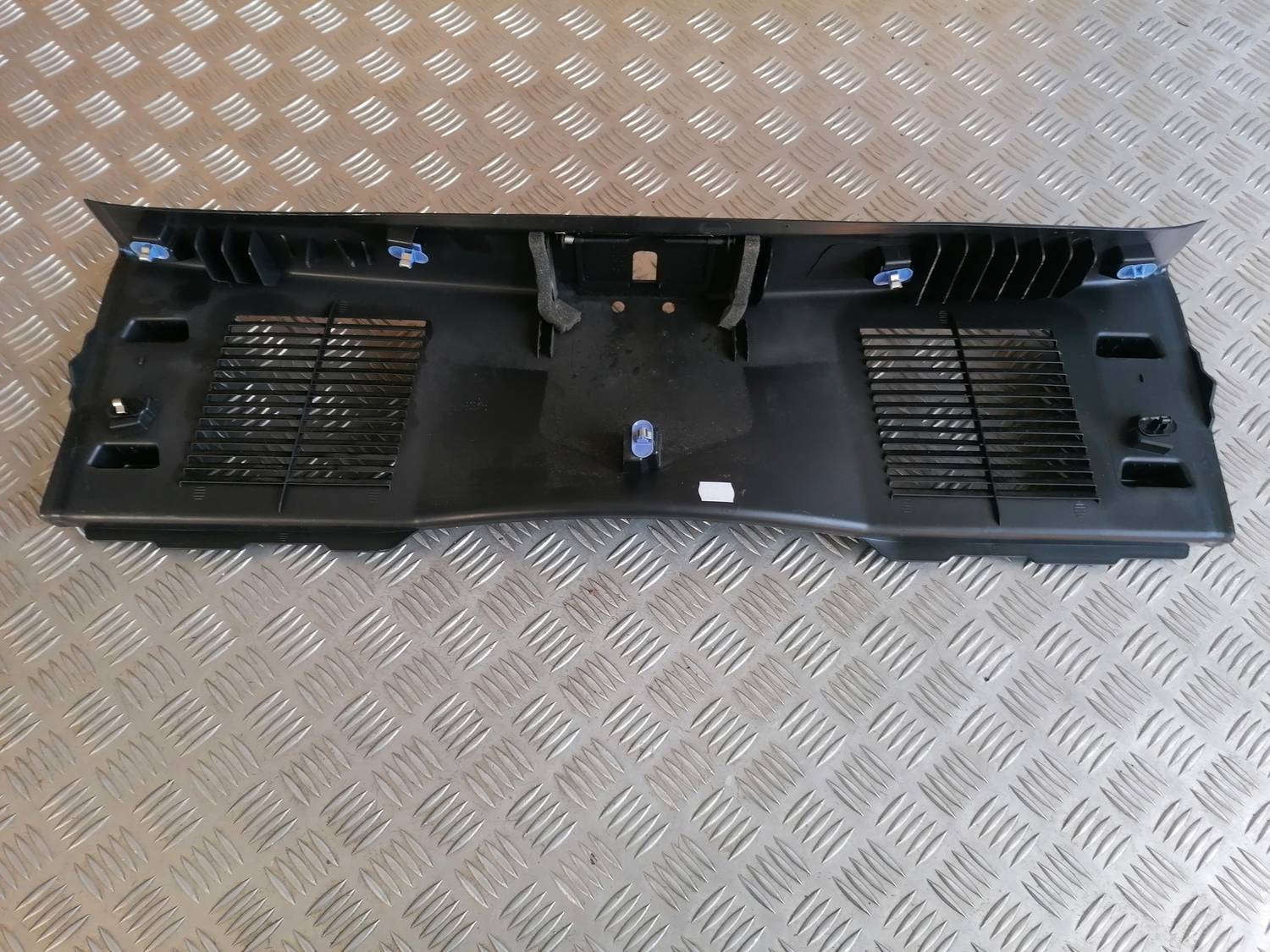 Bagažnieka nodalījuma sliekšņa uzlika priekš OPEL ASTRA J 2012 1 Bagažnieka nodalījuma sliekšņa uzlika priekš OPEL ASTRA J 2012