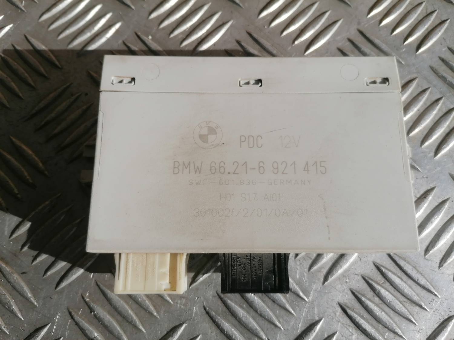 Parkošanās devēju vadības bloks priekš BMW 318D E46 2002 SEDAN