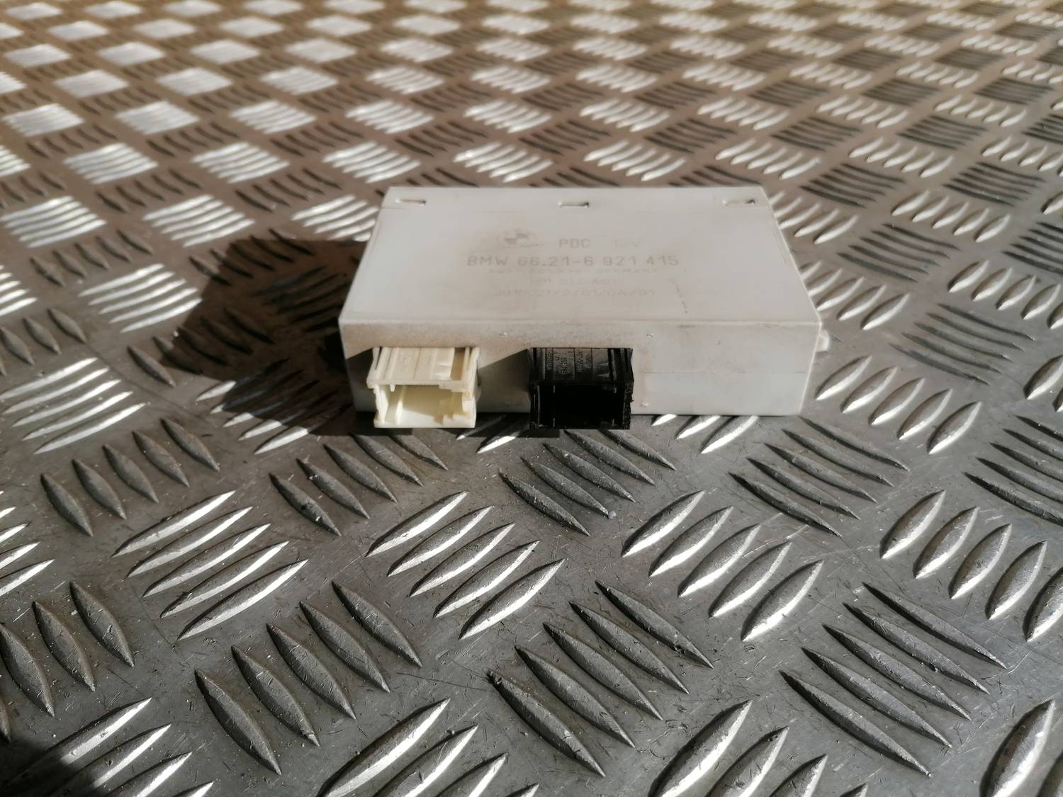 Parkošanās devēju vadības bloks priekš BMW 318D E46 2002 SEDAN