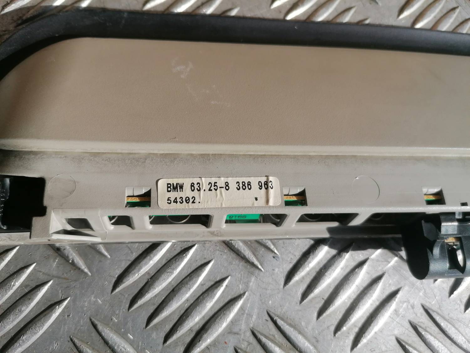 Stop signāls priekš BMW 318D E46 2002 SEDAN 5 Stop signāls priekš BMW 318D E46 2002 SEDAN