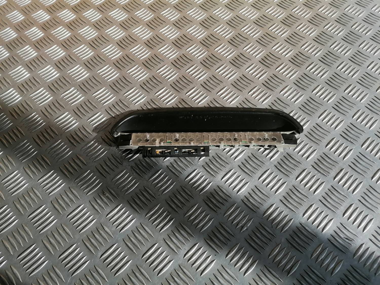 Stop signāls priekš BMW 318D E46 2002 SEDAN 3 Stop signāls priekš BMW 318D E46 2002 SEDAN