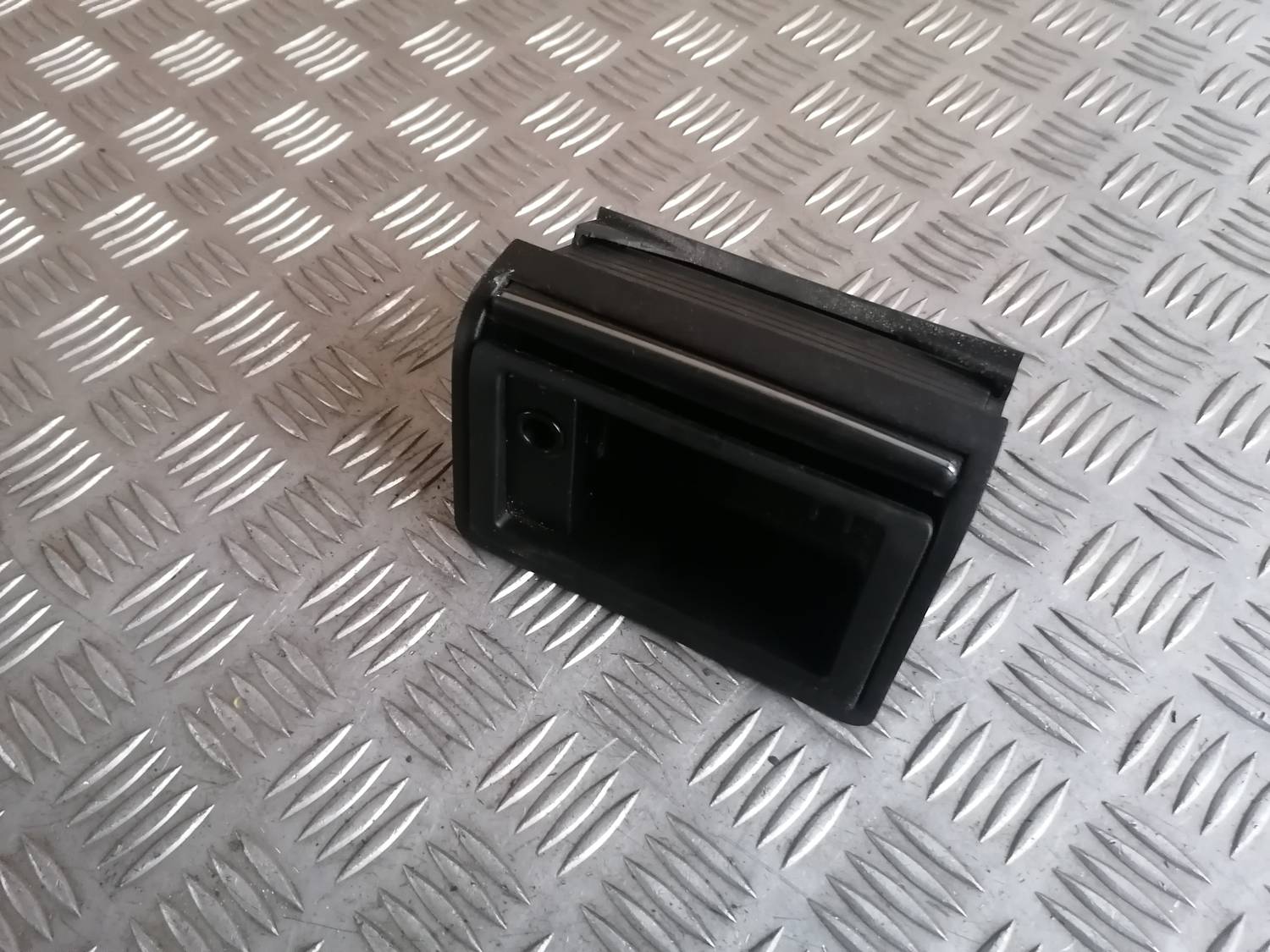 Pelnu trauks priekš BMW 318D E46 2002 SEDAN 2 Pelnu trauks priekš BMW 318D E46 2002 SEDAN