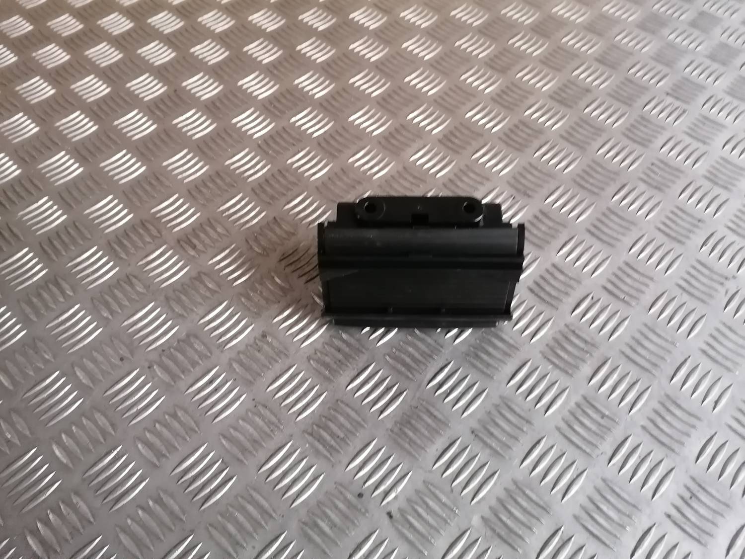 Pelnu trauks priekš BMW 318D E46 2002 SEDAN 4 Pelnu trauks priekš BMW 318D E46 2002 SEDAN