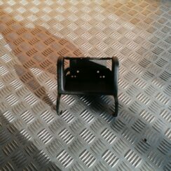 Centrālās konsoles (apdares) aizmugurēja daļa priekš BMW 318D E46 2002 SEDAN