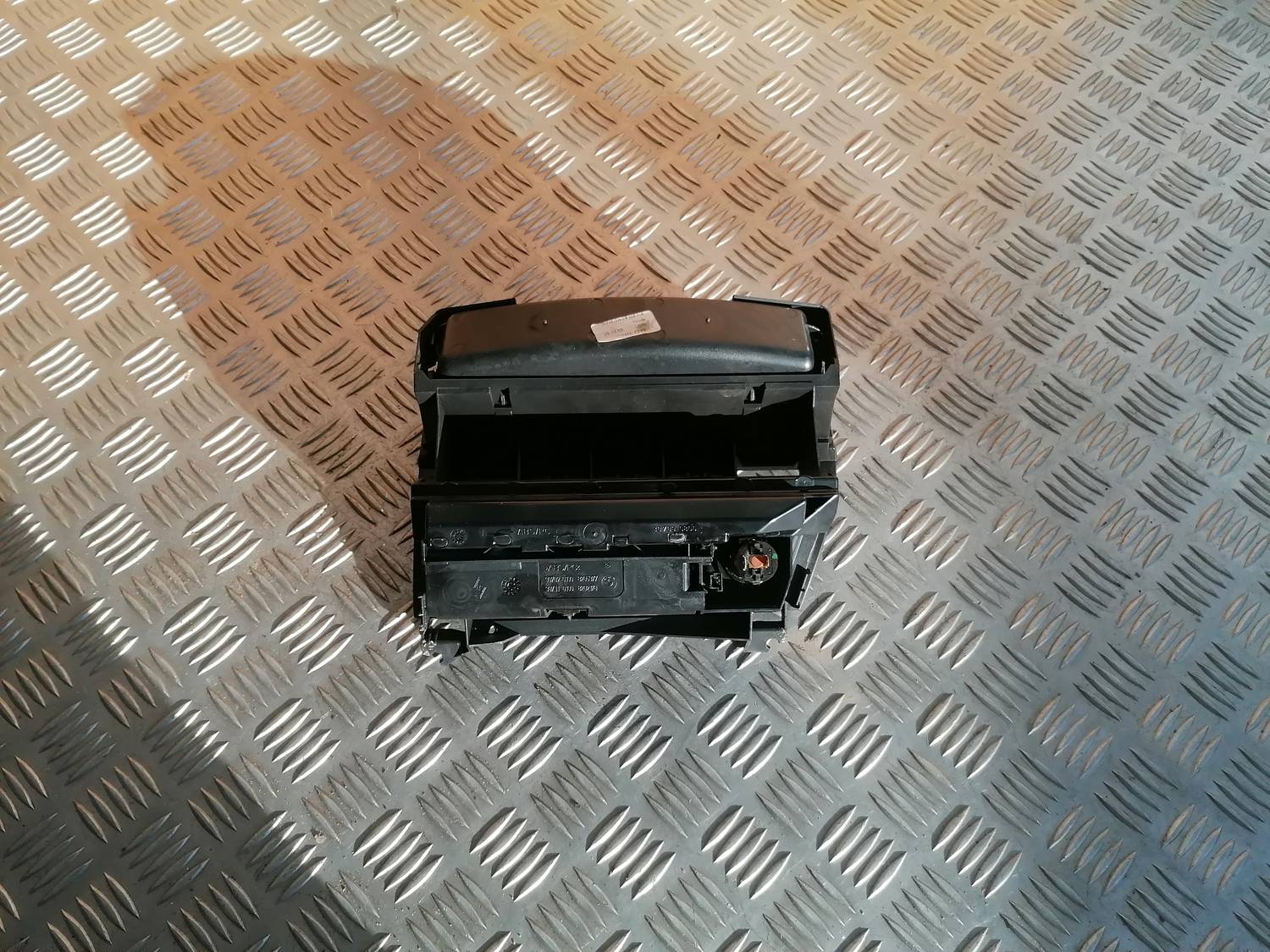 Pelnu trauks priekš BMW 318D E46 2002 SEDAN