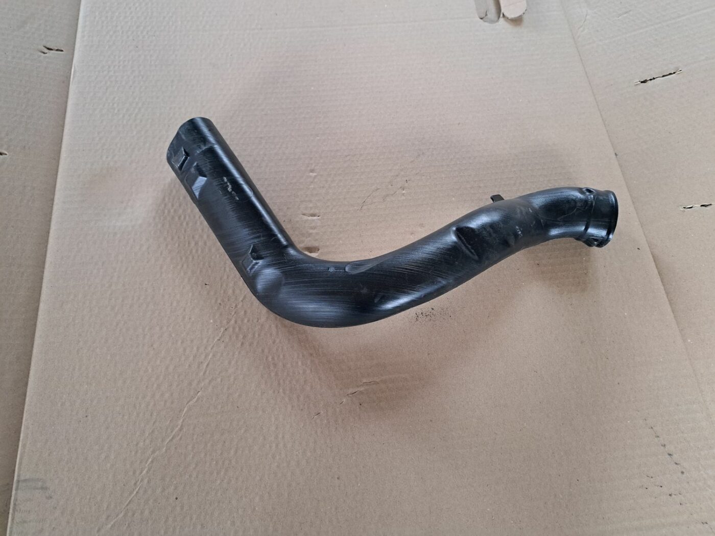 Salona gaisa vads priekš VOLVO V70 2009 1 Salona gaisa vads priekš VOLVO V70 2009