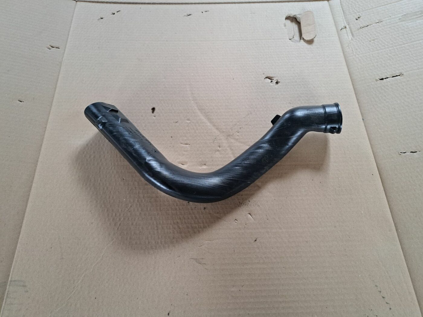 Salona gaisa vads priekš VOLVO V70 2009