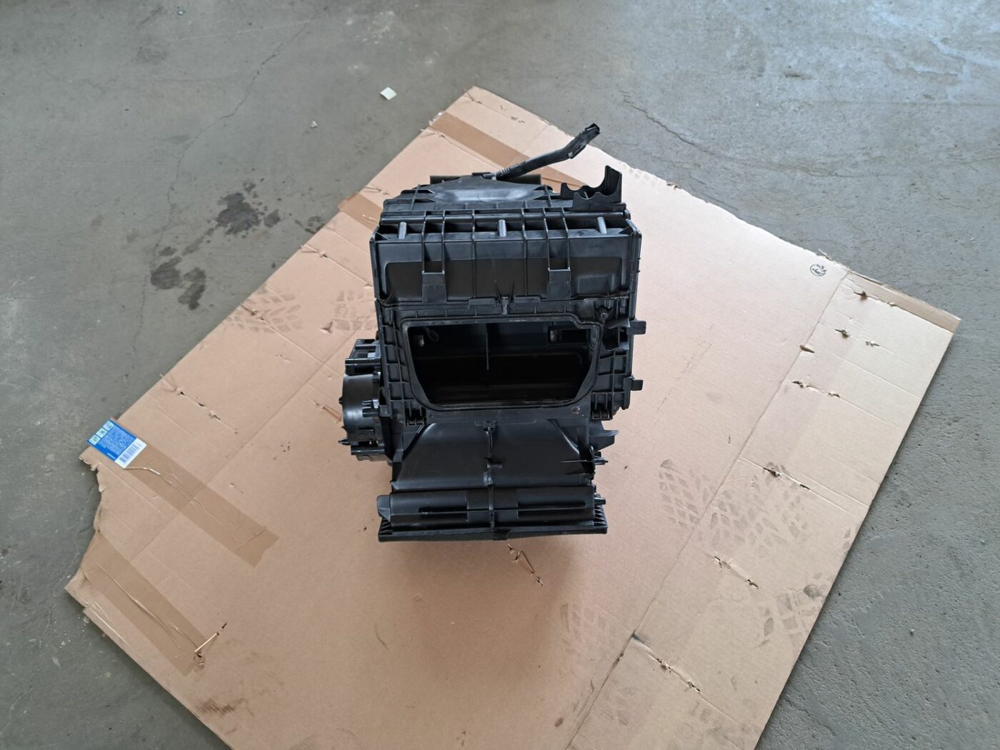 Salona sildītājs priekš VOLVO V70 2009