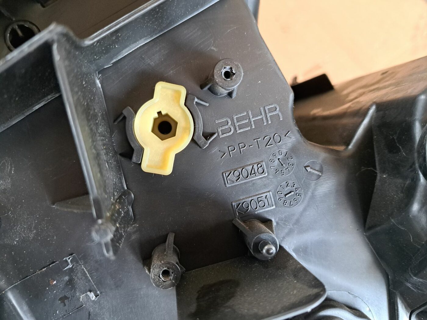 Salona sildītājs priekš VOLVO V70 2009