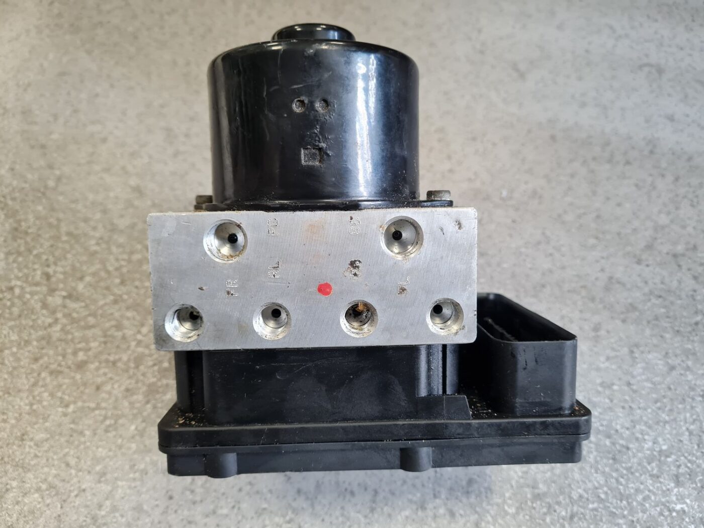 ABS bloks priekš MERCEDES BENZ ML280 2008 OBSIDIAN BLACK 11 ABS bloks priekš MERCEDES BENZ ML280 2008 OBSIDIAN BLACK