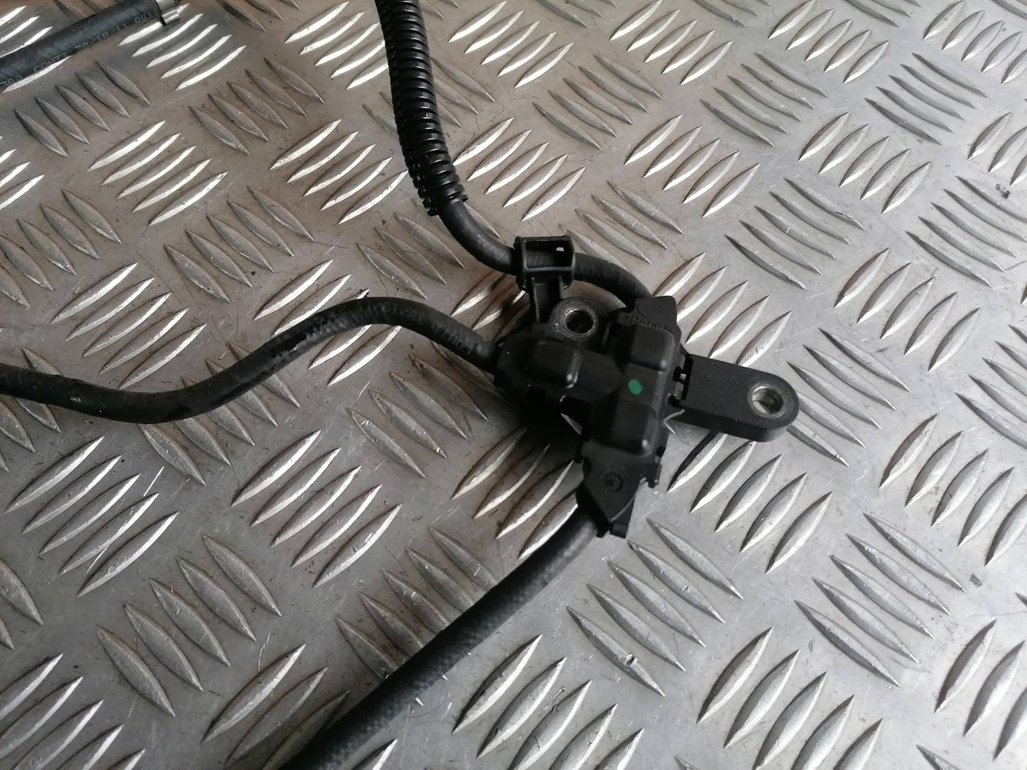 Degvielas atgriešanas caurule priekš MERCEDES BENZ ML280 2008 OBSIDIAN BLACK 5 Degvielas atgriešanas caurule priekš MERCEDES BENZ ML280 2008 OBSIDIAN BLACK