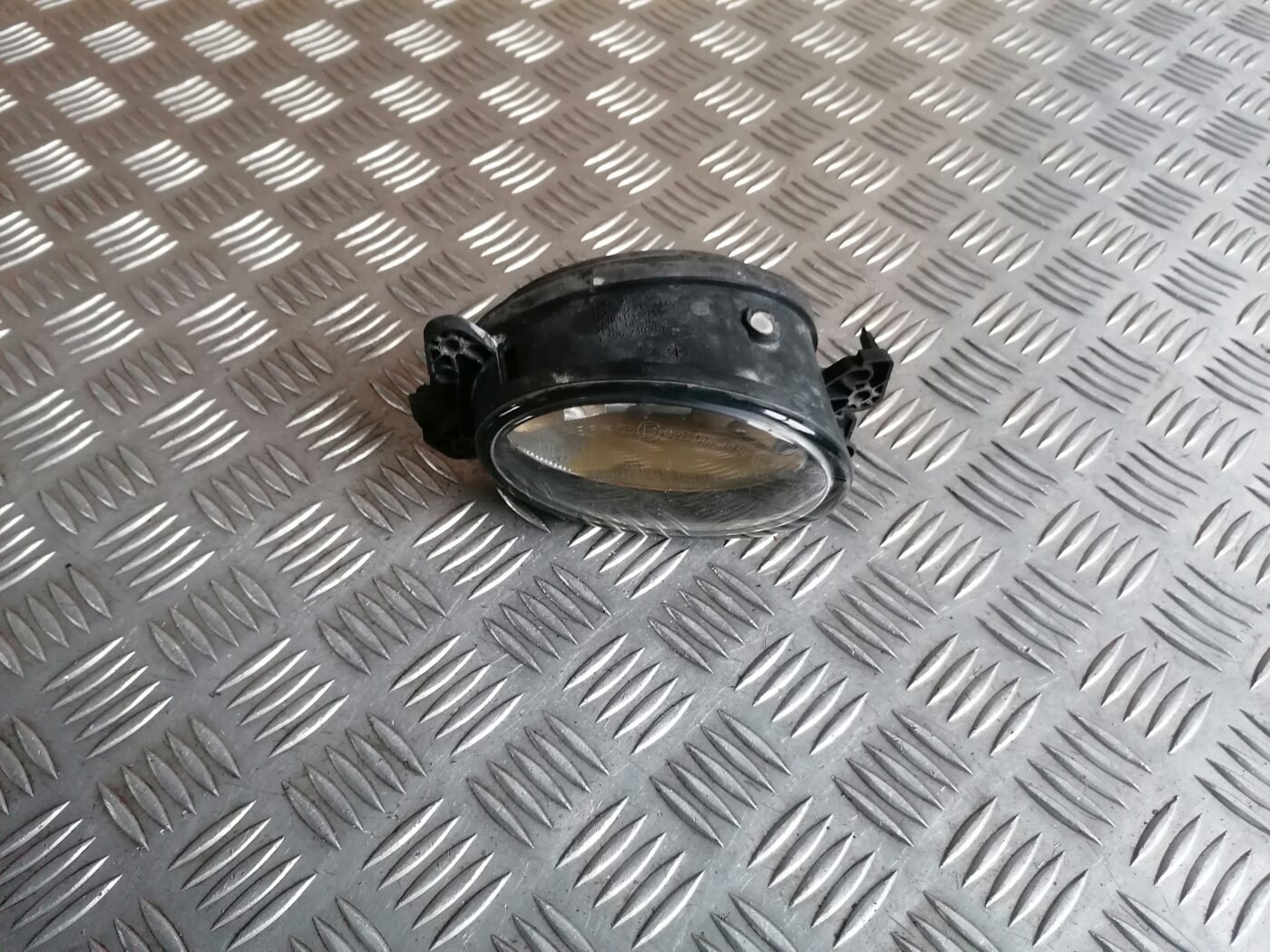 Miglas lukturis priekšā labajā pusē priekš MERCEDES BENZ ML280 2008 OBSIDIAN BLACK 1 Miglas lukturis priekšā labajā pusē priekš MERCEDES BENZ ML280 2008 OBSIDIAN BLACK