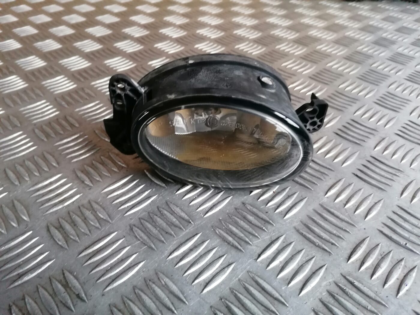 Miglas lukturis priekšā labajā pusē priekš MERCEDES BENZ ML280 2008 OBSIDIAN BLACK 2 Miglas lukturis priekšā labajā pusē priekš MERCEDES BENZ ML280 2008 OBSIDIAN BLACK