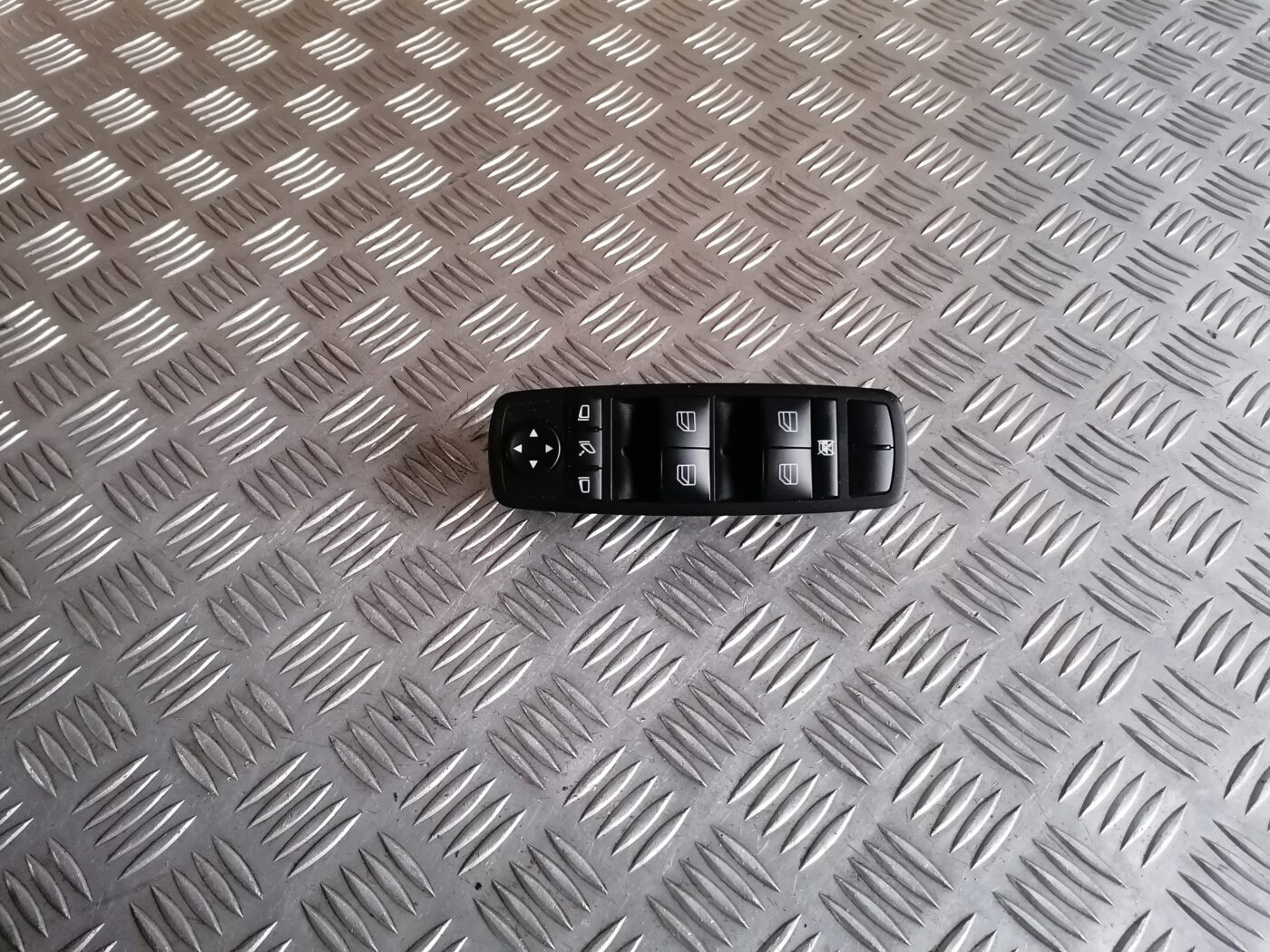 Šofera durvju slēdža pogas priekš MERCEDES BENZ ML280 2008 OBSIDIAN BLACK