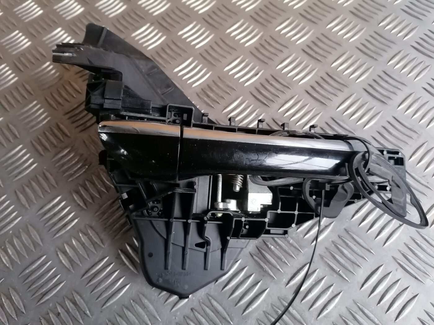 Priekšējāis labais durvju rokturis priekš MERCEDES BENZ ML280 2008 OBSIDIAN BLACK