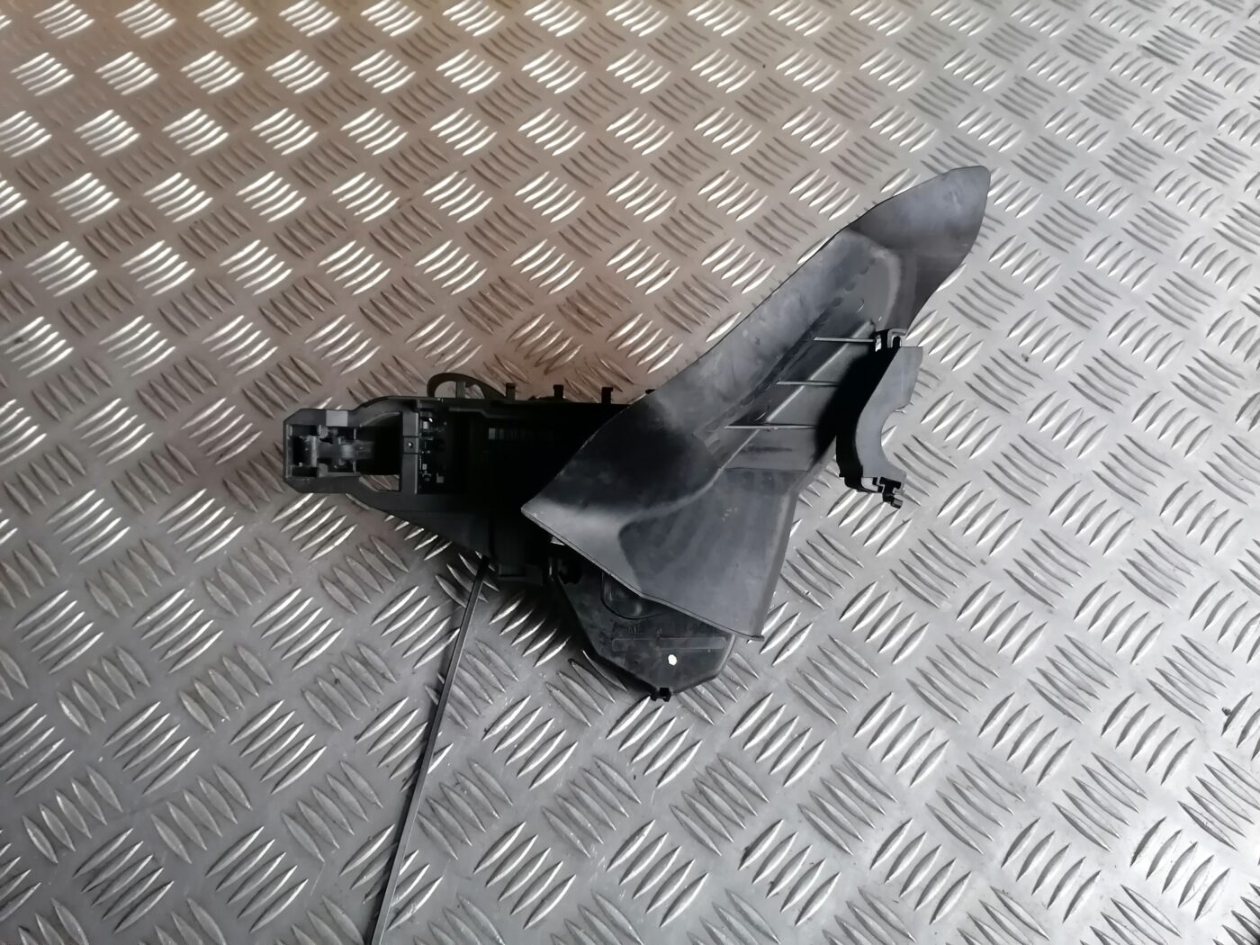 Priekšējāis labais durvju rokturis priekš MERCEDES BENZ ML280 2008 OBSIDIAN BLACK