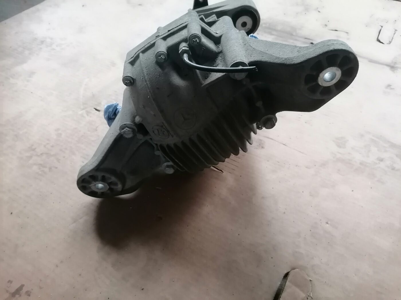 Aizmugurējais reduktors priekš MERCEDES BENZ ML280 2008 OBSIDIAN BLACK